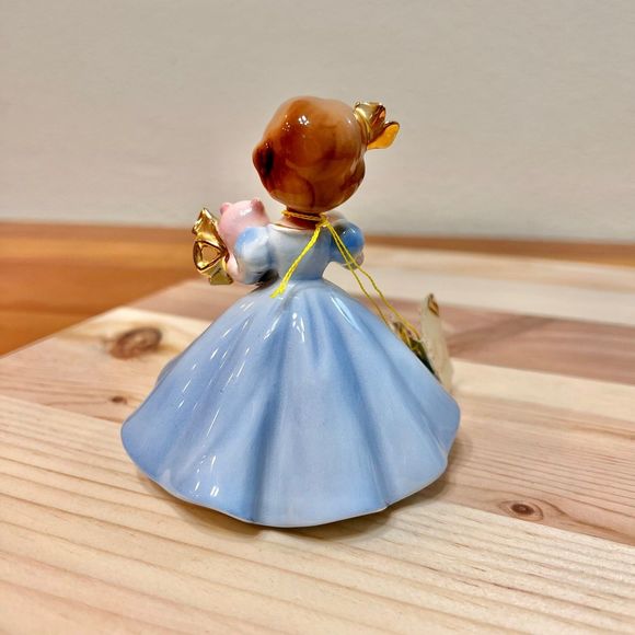 Vintage Josef Originals Special Occasions Series "The New Baby" Ceramic Figurine - Picture 9 of 10